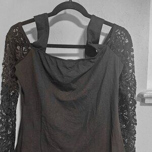 Chicme Large Lace Sleeve Top